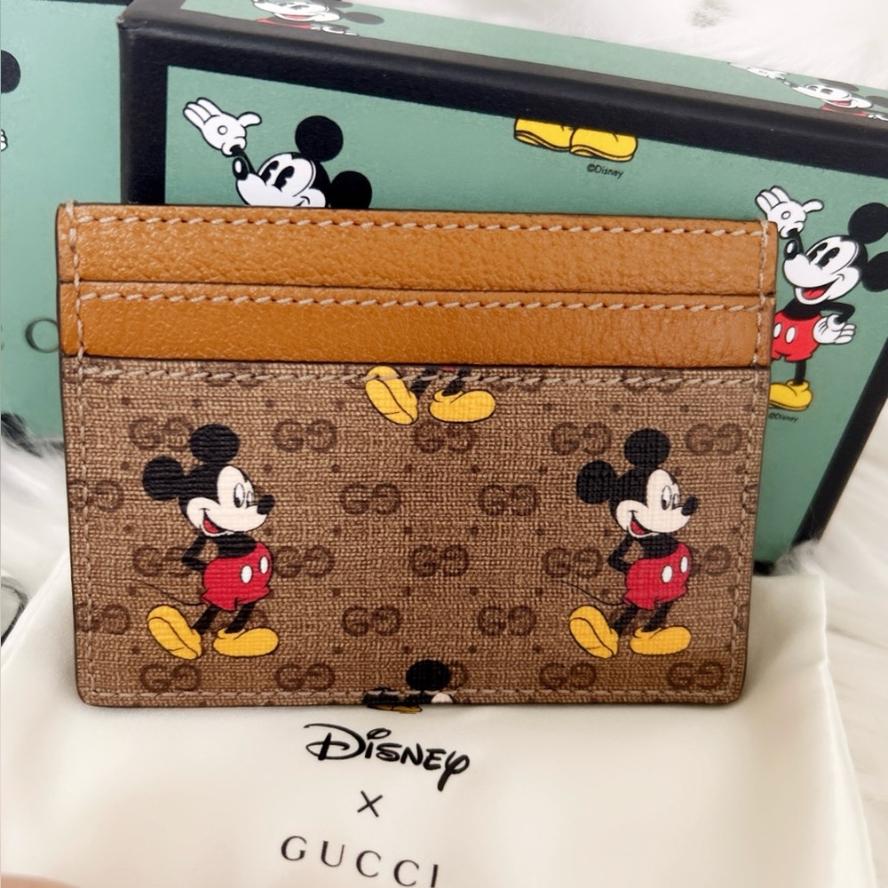 Special Edition Gucci Disney Collaboration! GUCCI Micro GG Card Case SOLD - Picture 6 of 7